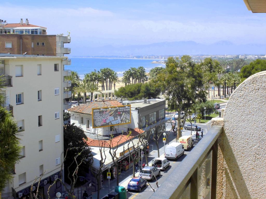 Rentalmar Diplomatic Park Салоу Стая снимка